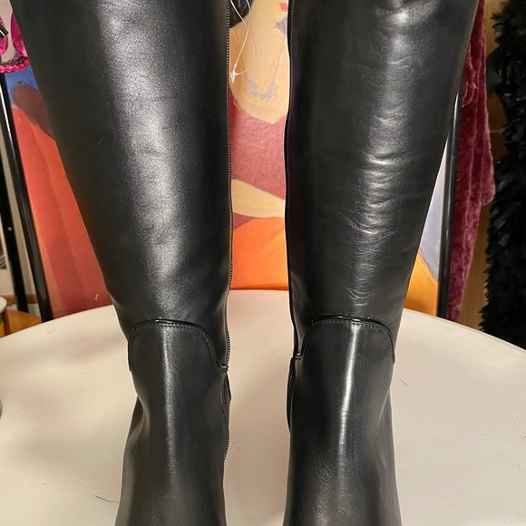 Ros Hommerson size 9 wide black leather boots w scallop top - Picture 6 of 12